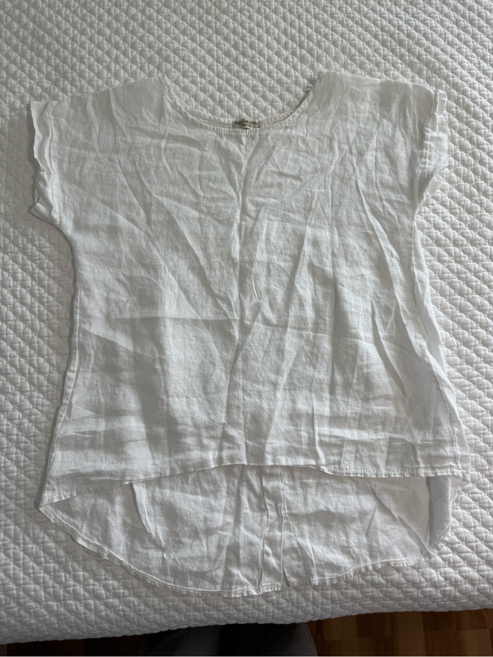 Beautiful linen short sleeve top